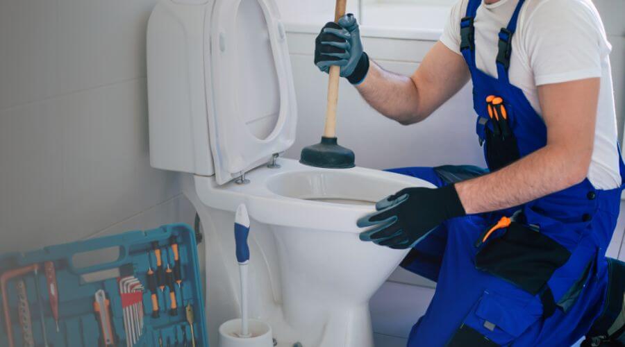 Professional septic pumping service in Moline, IL